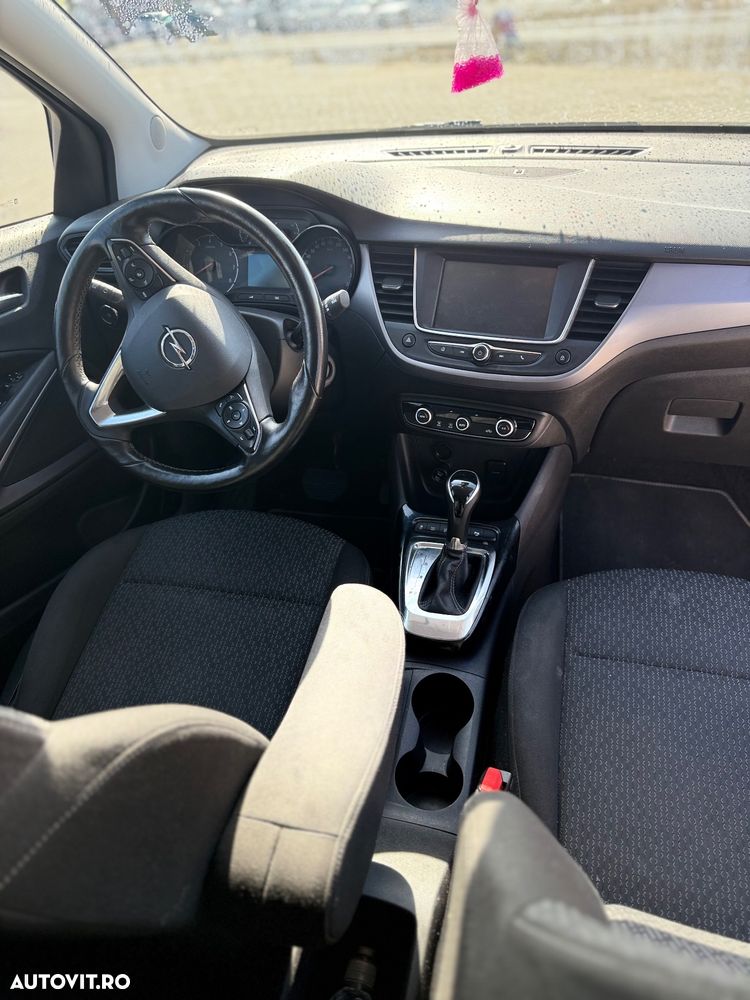 Opel Crossland - 13