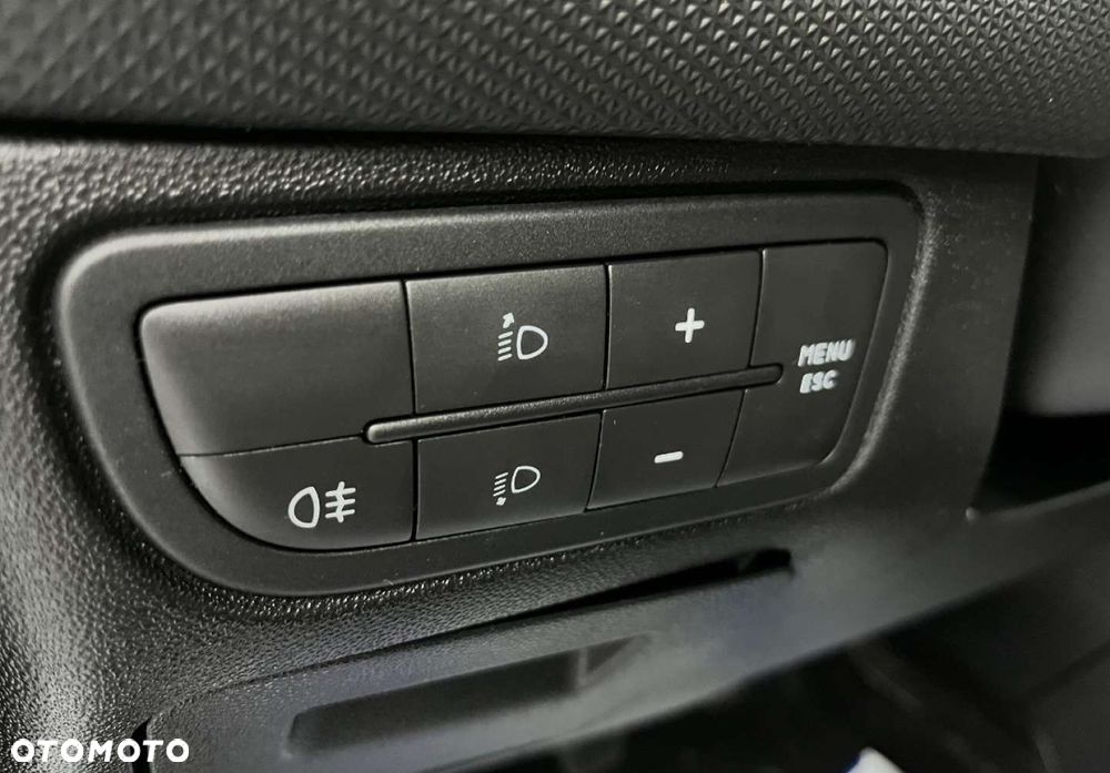 Fiat Grande Punto - 25