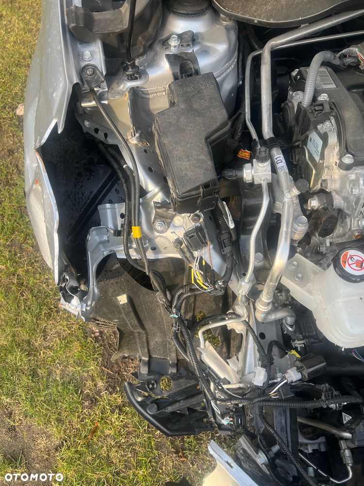 Toyota Yaris Hybrid 1.5 Premiere Edition - 34