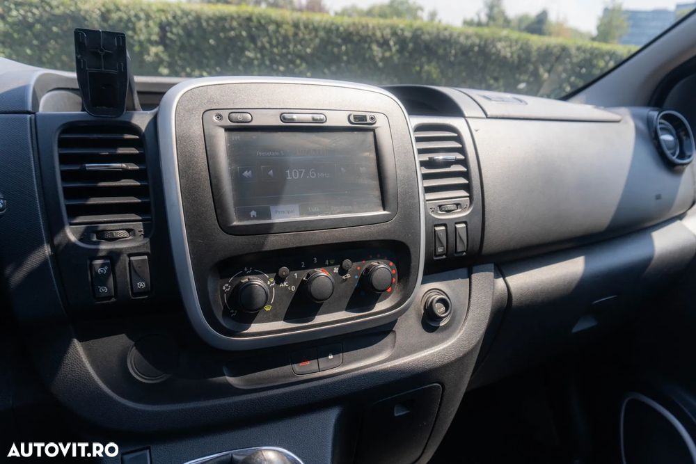 Opel Vivaro - 13