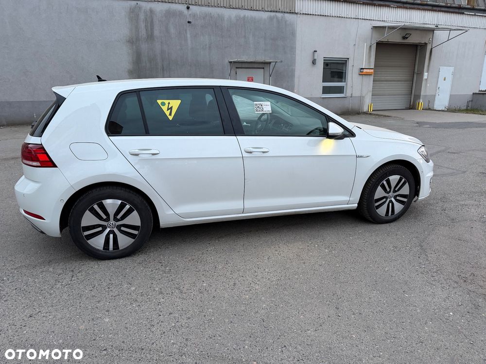 Volkswagen Golf e-Golf - 10