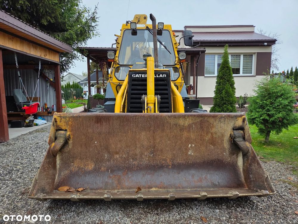 Caterpillar CAT 428B - 2
