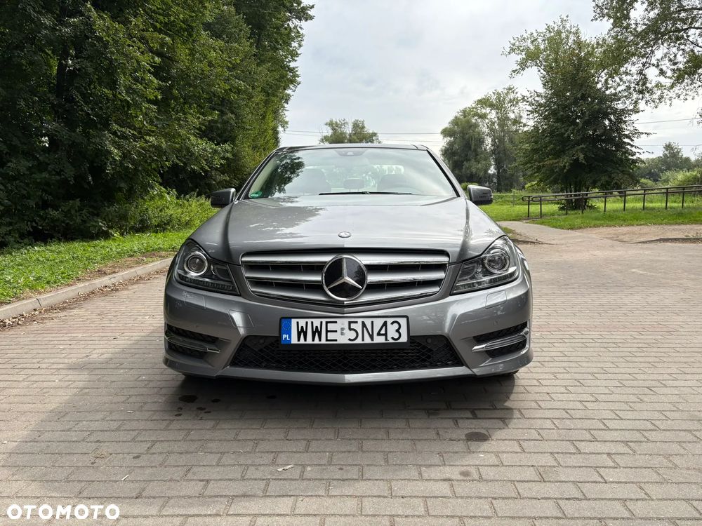 Mercedes-Benz Klasa C 180 T BlueEFFICIENCY 7G-TRONIC Elegance - 3