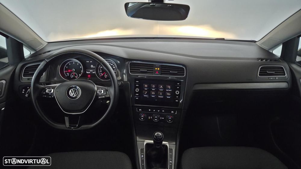 VW Golf 1.0 TSI Confortline - 8