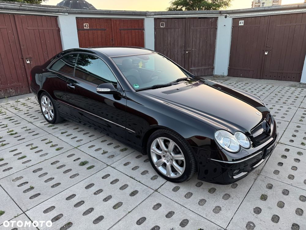 Mercedes-Benz CLK - 22