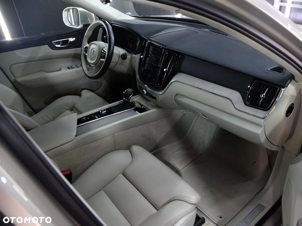 Volvo XC 60 D4 AWD Inscription - 7