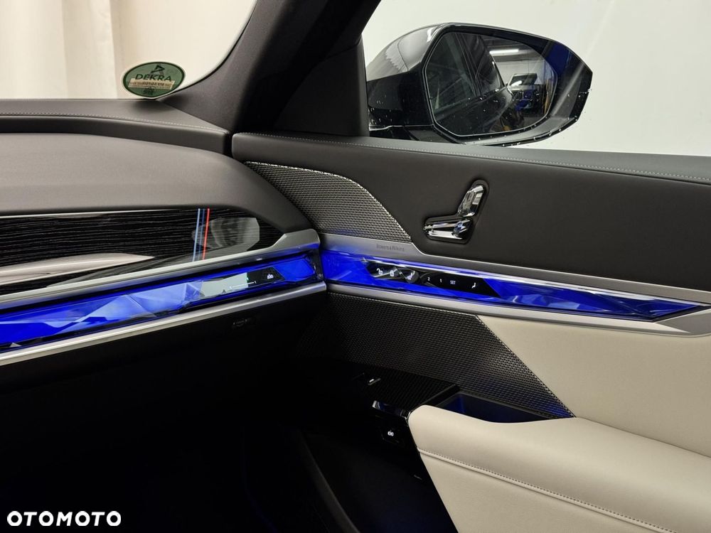 BMW Seria 7 740d xDrive mHEV M Sport sport - 32