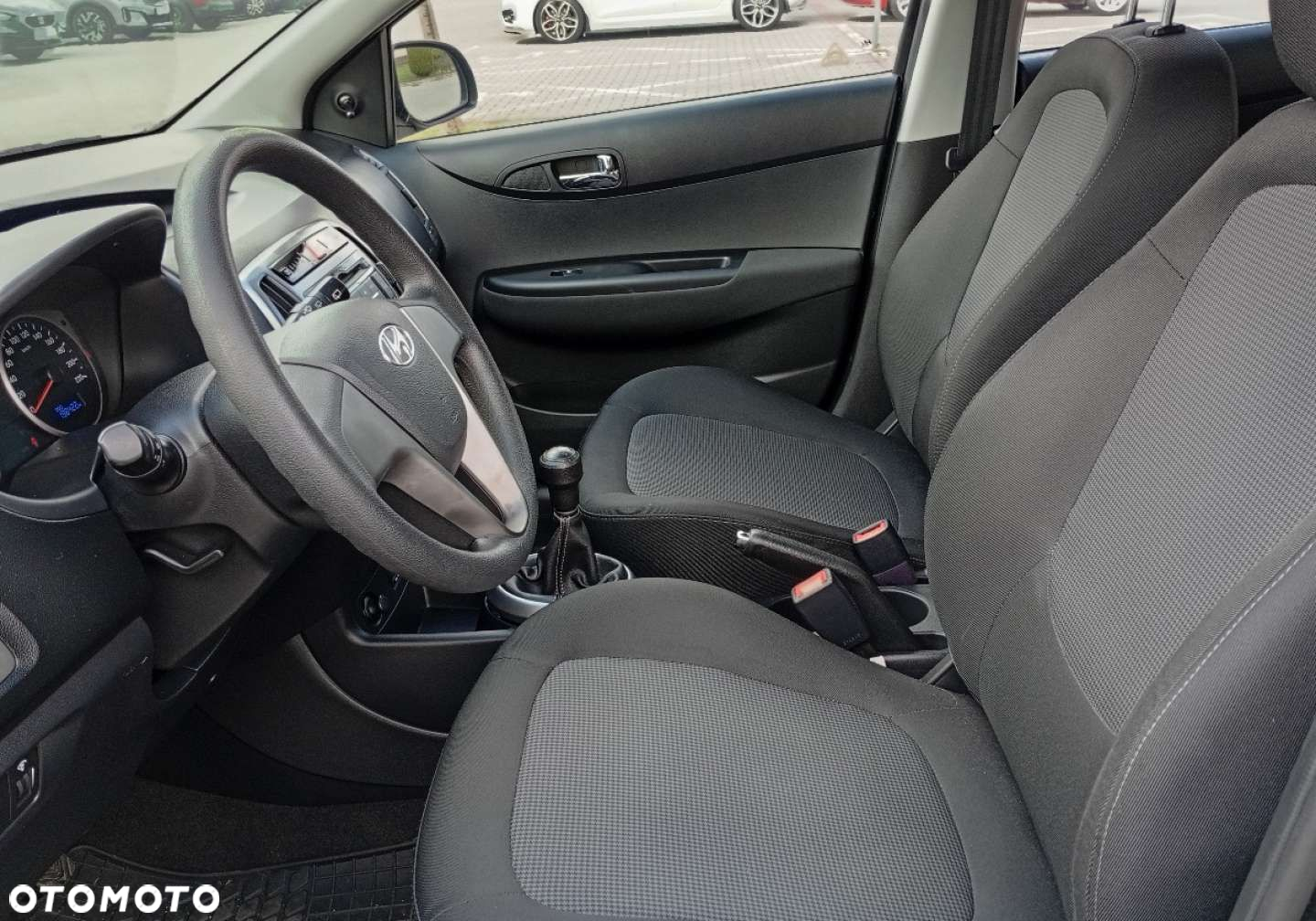 Hyundai i20 - 18