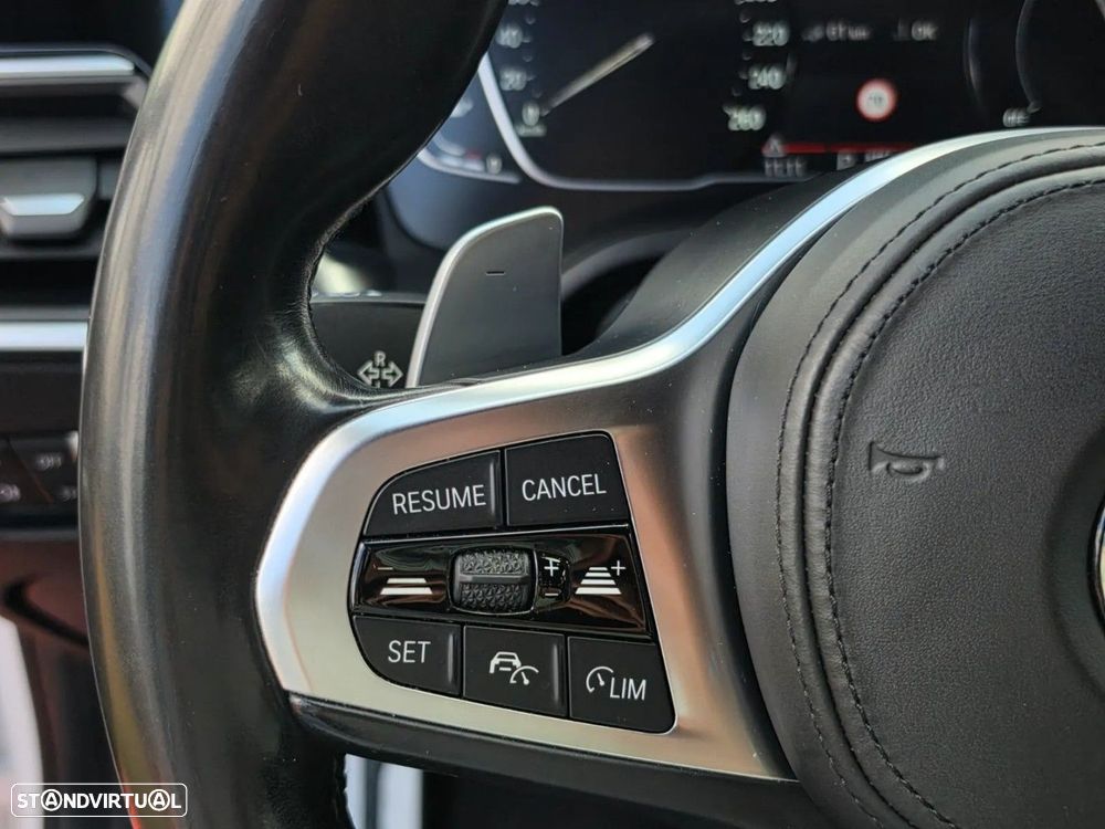 BMW 330 e Pack M Auto - 18