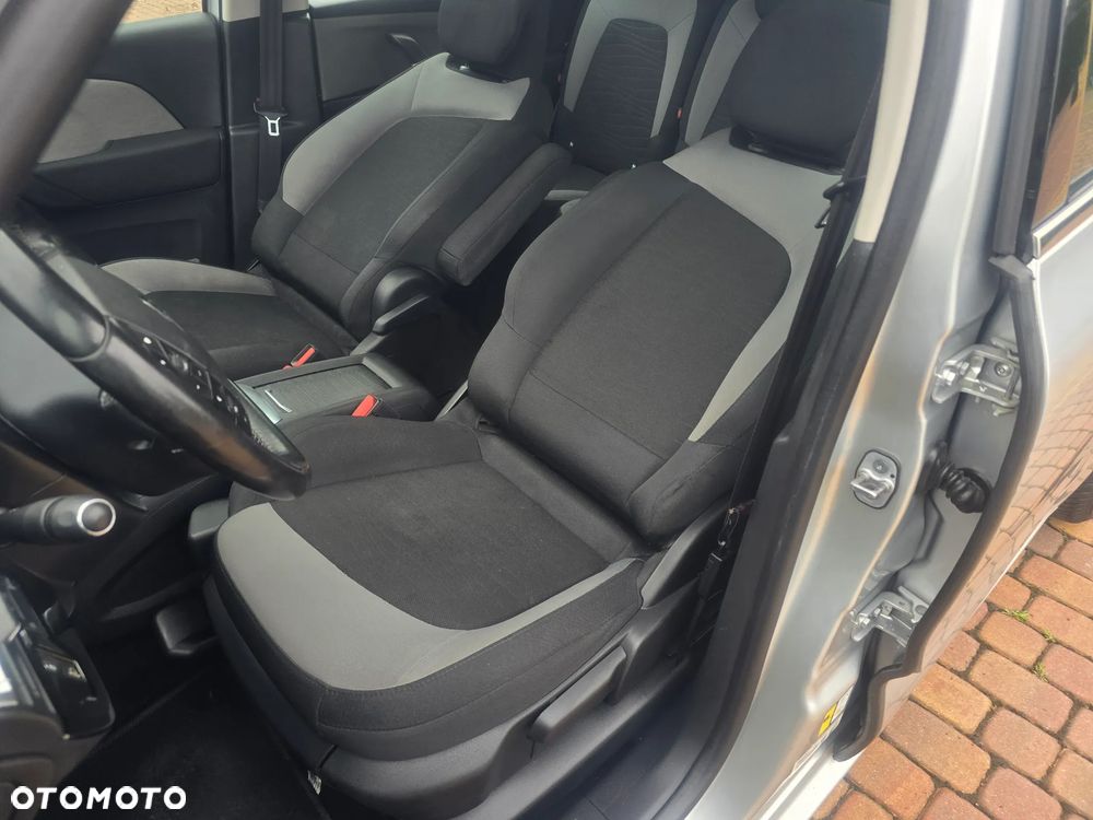 Citroën C4 Picasso 1.2 PureTech Exclusive - 28