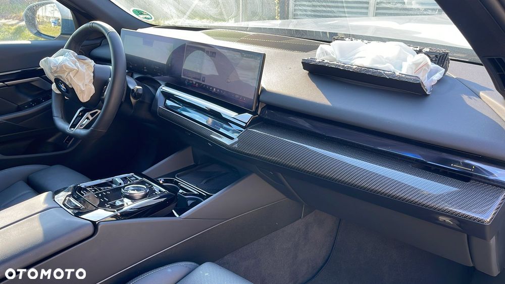 BMW Seria 5 520i M Sport Edition - 16