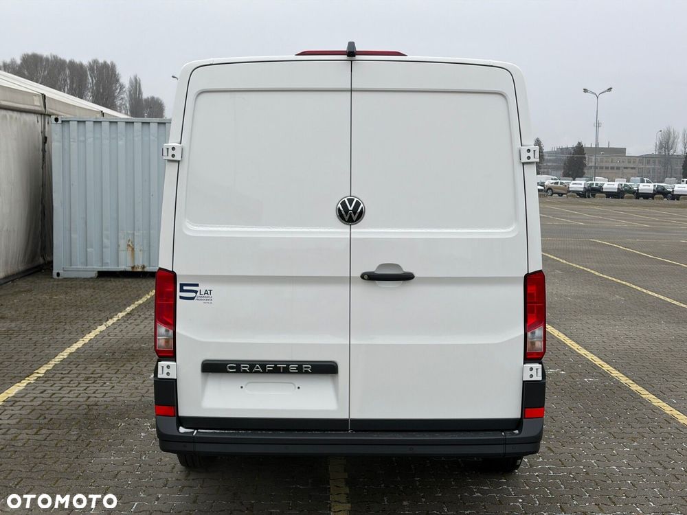 Volkswagen Crafter 35 2.0 TDI L3H3 3640 140 KM - 4