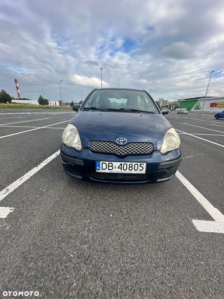 Toyota Yaris 1.4 D-4D Base - 10