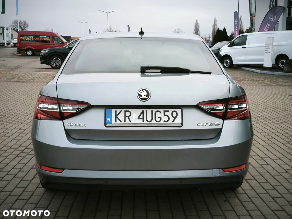 Skoda Superb 2.0 TDI 4x4 L&K DSG - 7