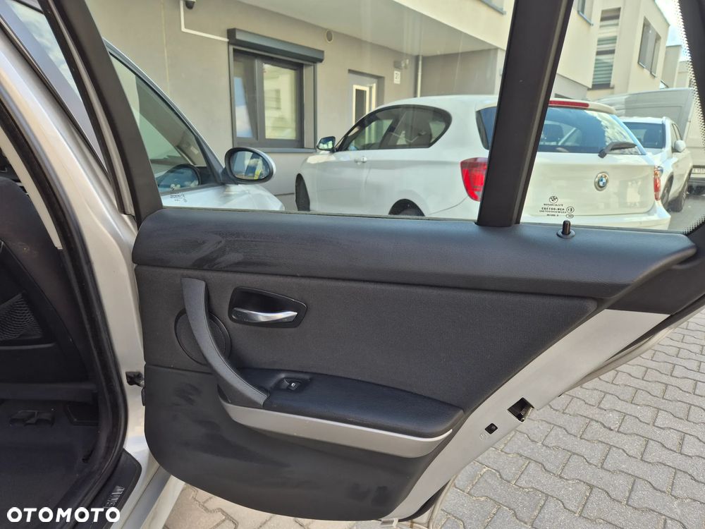 BMW Seria 3 - 13