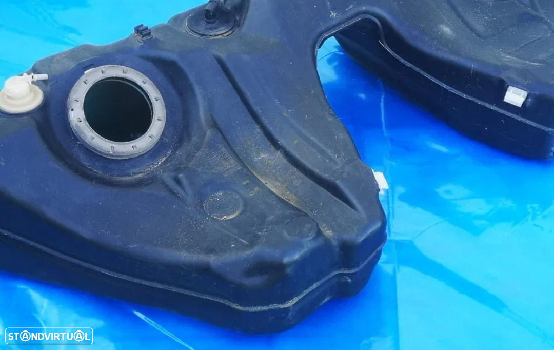 Depósito combustível gasolina BMW5 E60 520i 530i 2003-2007 - 5