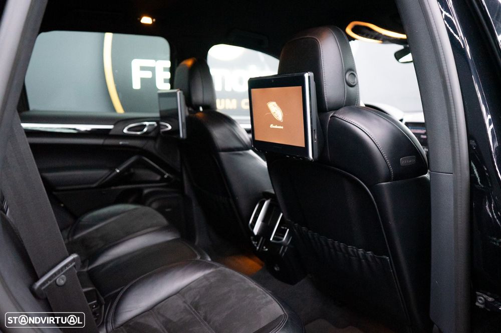 Porsche Cayenne S E-Hybrid Platinum Edition - 8