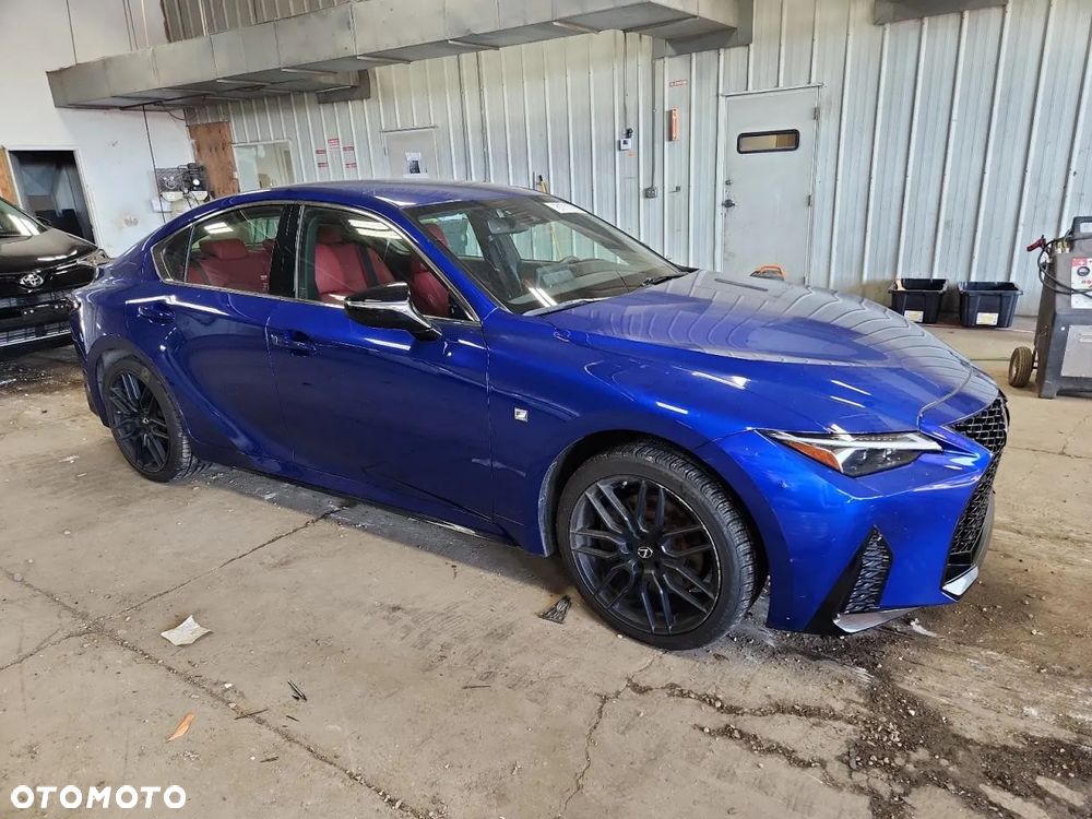 Lexus IS 200t / 300 F Sport - 5