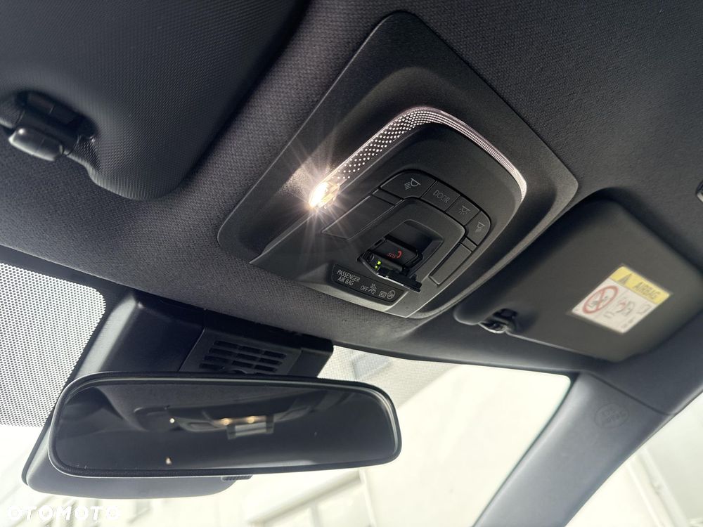 Toyota Corolla 1.8 Hybrid Comfort - 20