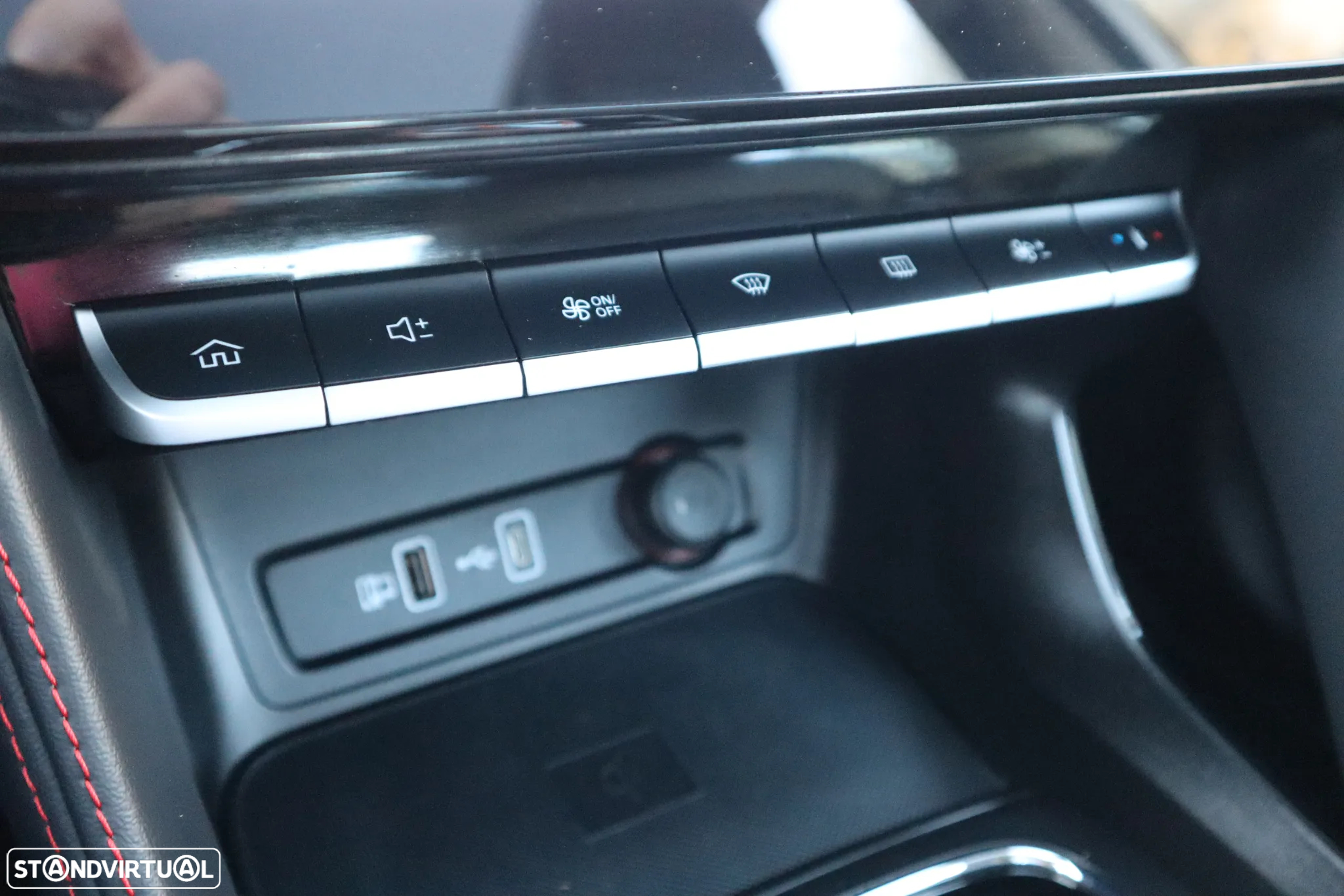 MG ZS EV 72.6 kWh Luxury - 36