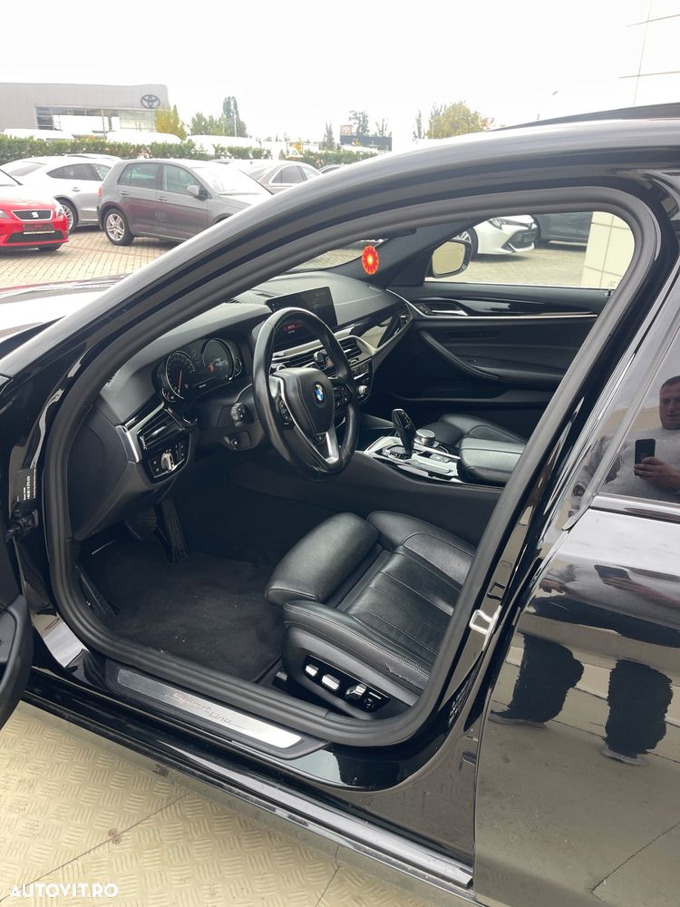 BMW Seria 5 520d xDrive AT - 27