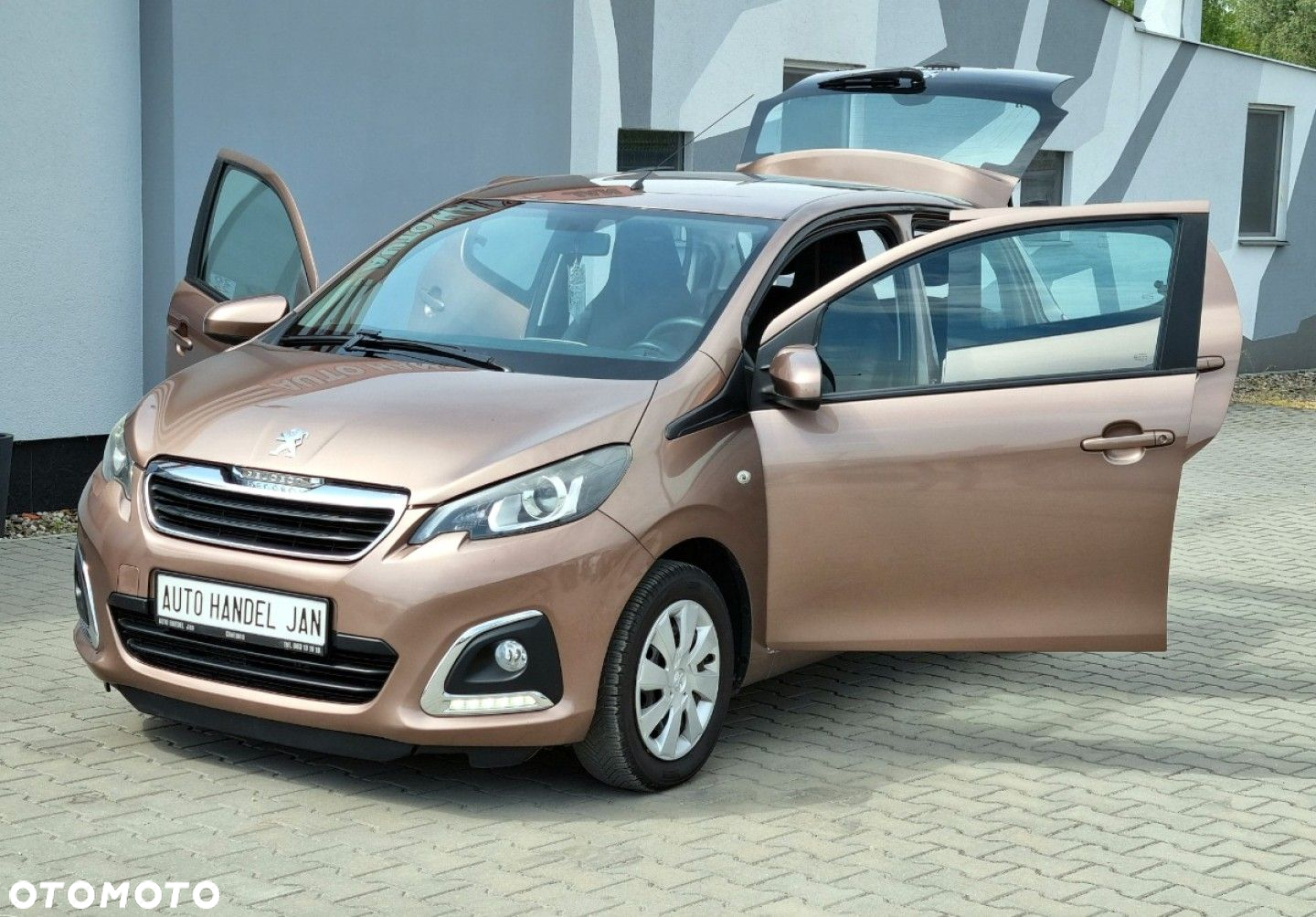 Peugeot 108 - 8