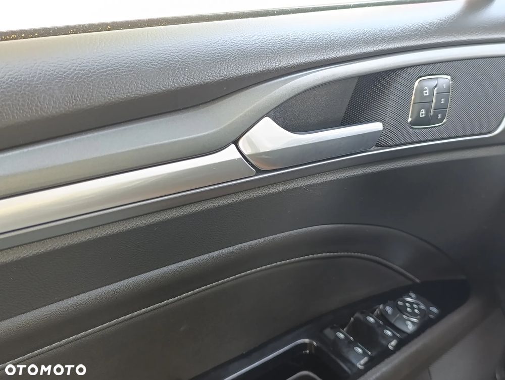 Ford Mondeo 2.0 T Titanium MPS6 - 16