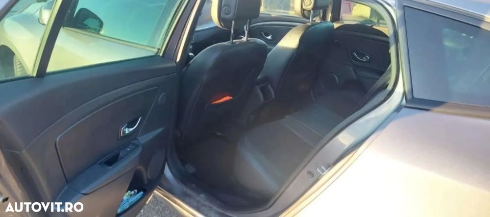 Renault Megane - 5