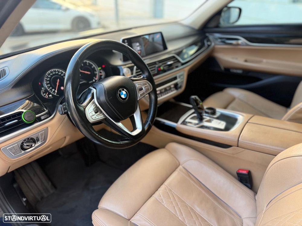 BMW 750 d xDrive Pack M - 21