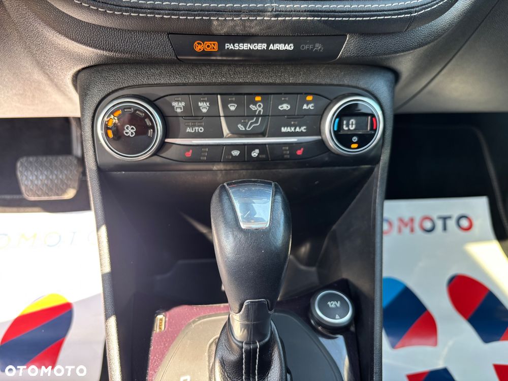 Ford Fiesta 1.0 EcoBoost S&S VIGNALE - 28