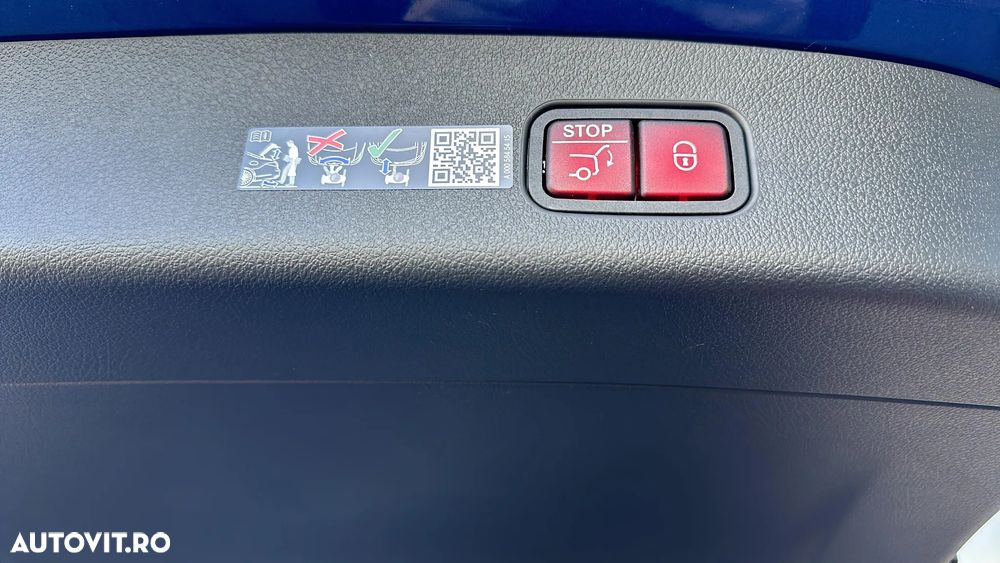 Mercedes-Benz GLC 300 e 4Matic 9G-TRONIC AMG Line Advanced - 20