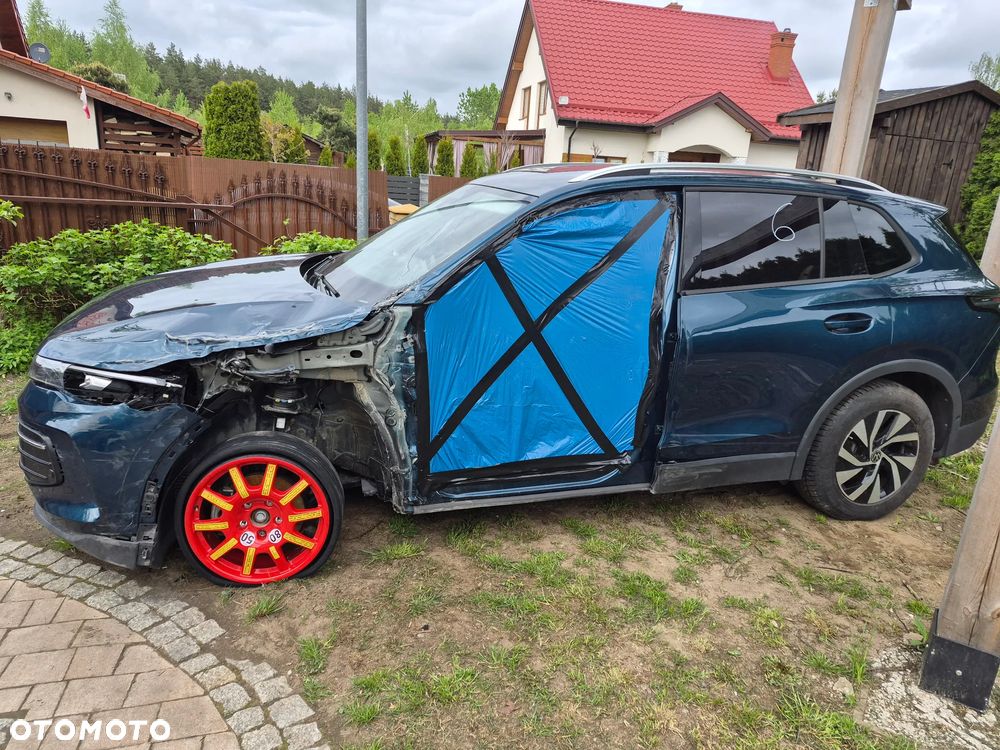Volkswagen Tiguan 1.5 eTSI R-Line DSG - 5