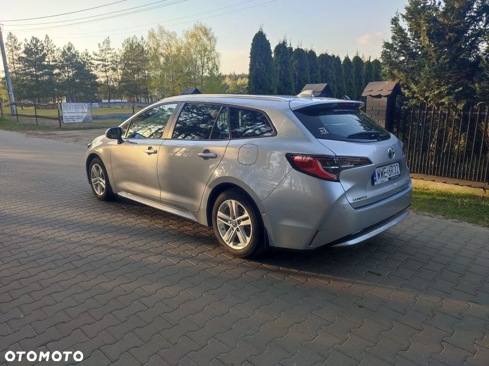 Toyota Corolla 1.8 Hybrid Executive - 6
