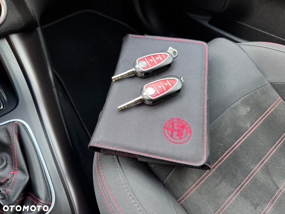 Alfa Romeo Giulietta 1.4 TB 16V Super - 32
