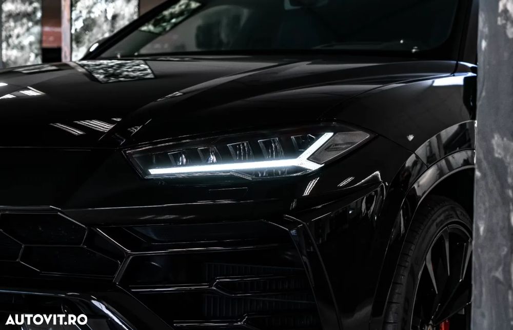 Lamborghini URUS Standard - 2
