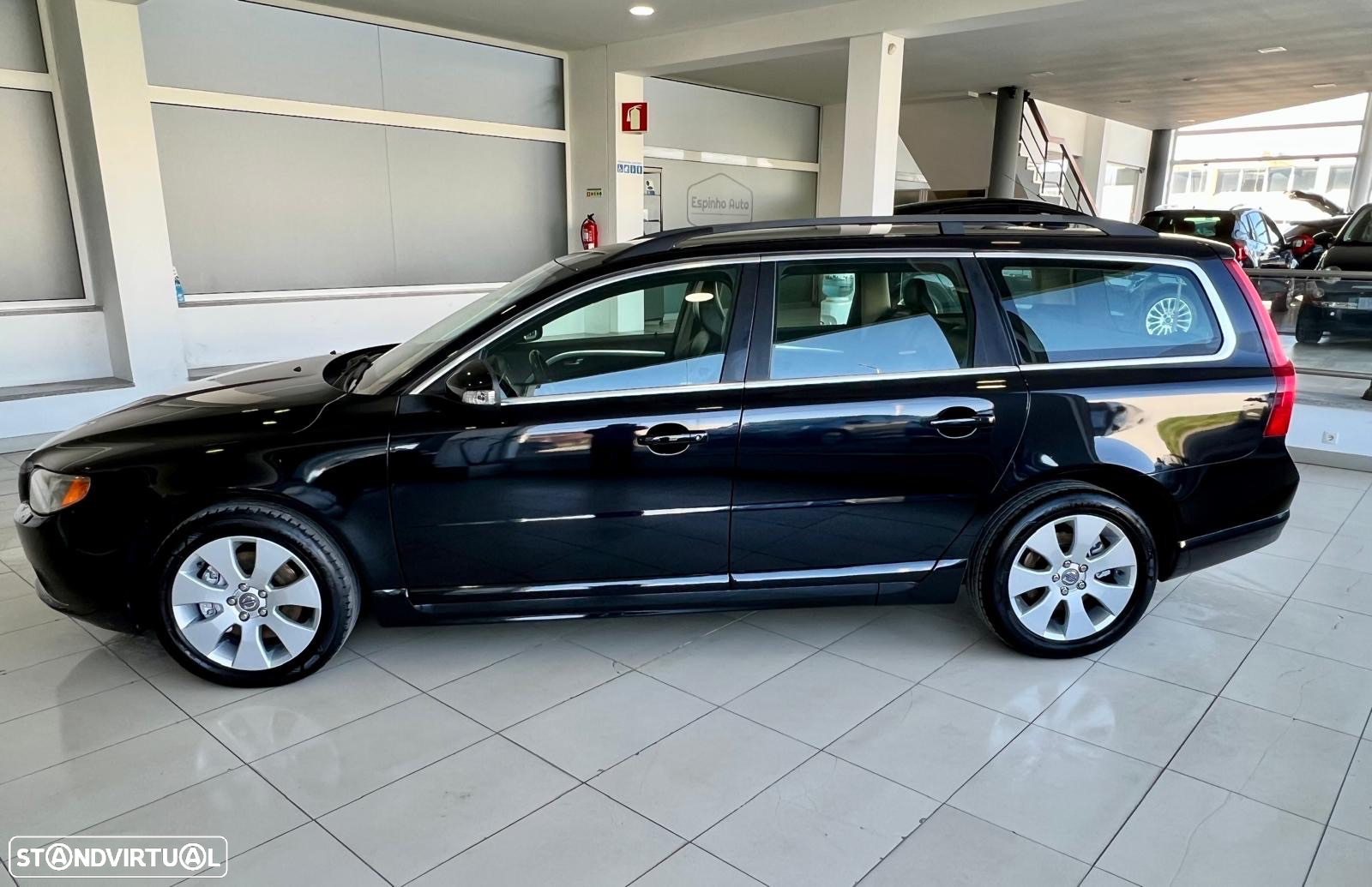 Volvo V70 2.4 D5 Summum - 14