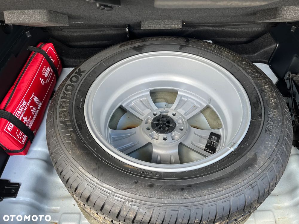 Kia Sportage 2,0 CRDI AWD Dream-Team Edition - 38