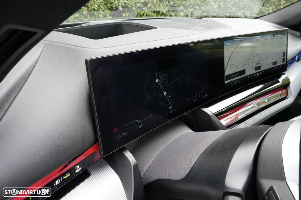 BMW i5 eDrive40 Pack Desportivo M - 32