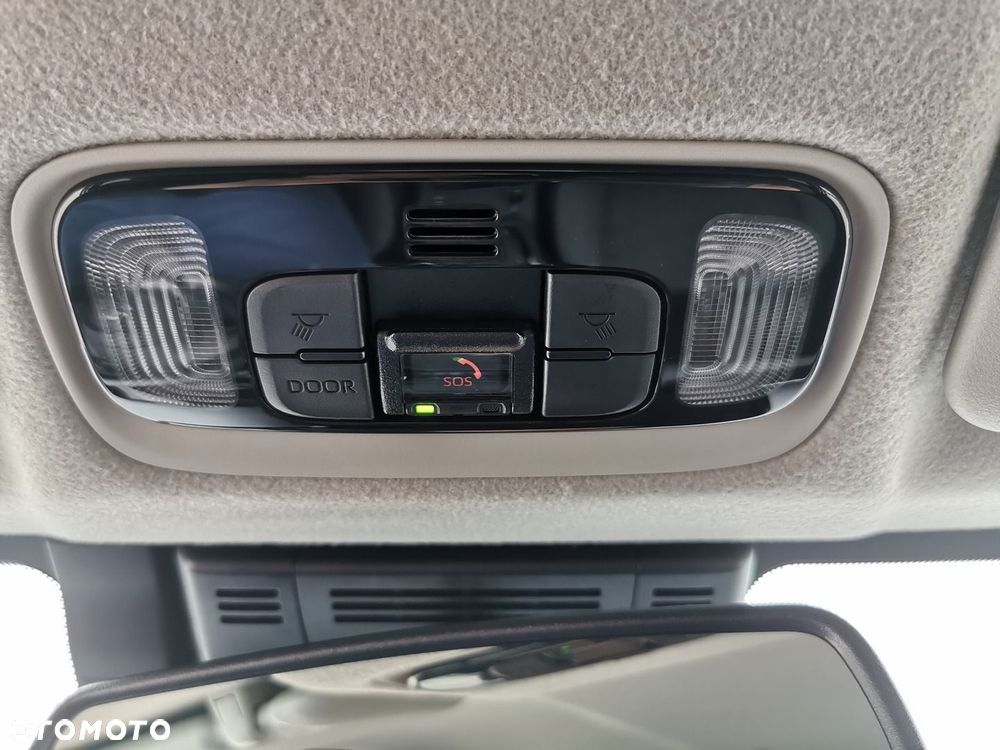 Toyota Yaris Hybrid 1.5 Style - 26