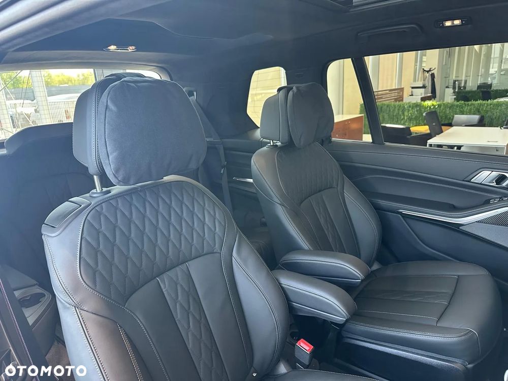 BMW X7 - 9