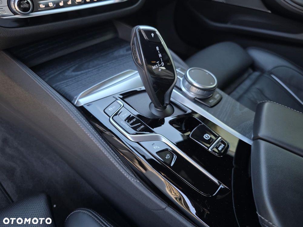 BMW Seria 5 540i xDrive mHEV M Sport sport - 25