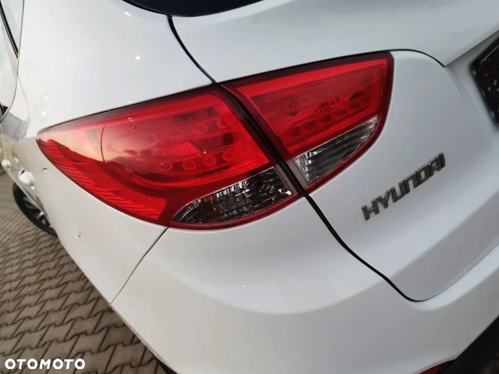 Hyundai ix35 1.6 2WD Fifa World Cup Edition - 34