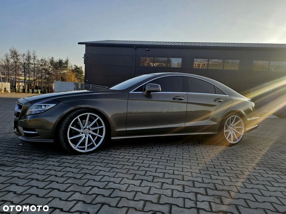 Mercedes-Benz CLS 350 CDI 4-Matic BlueEff - 3