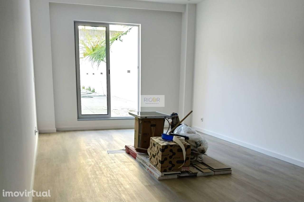 Apartamento T2 com terraço de 255m2 em Matosinhos - Grande imagem: 3/21