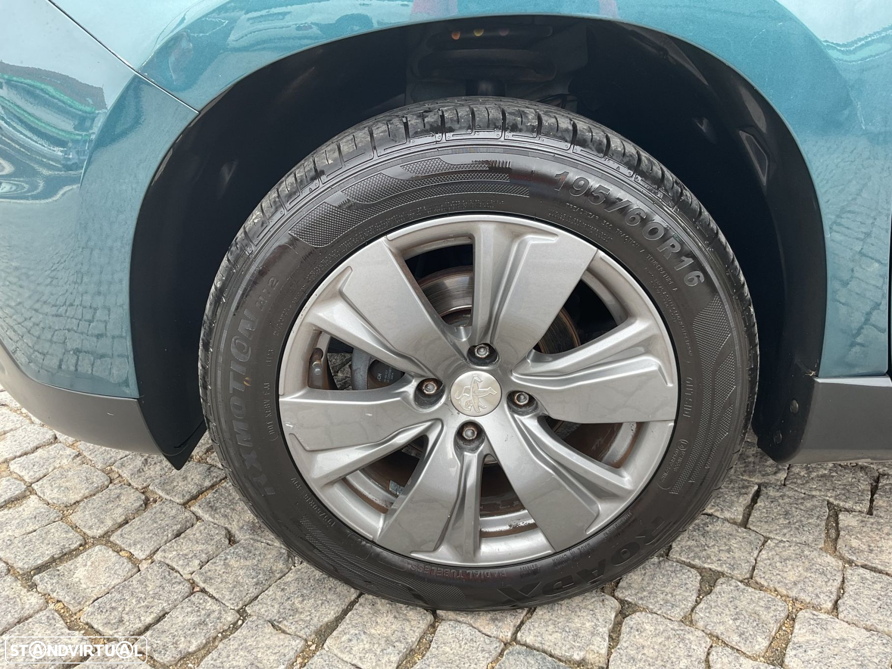 Peugeot 2008 1.6 BlueHDi Allure - 21