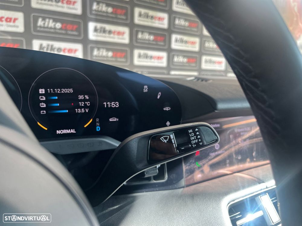 Porsche Taycan Standard - 30