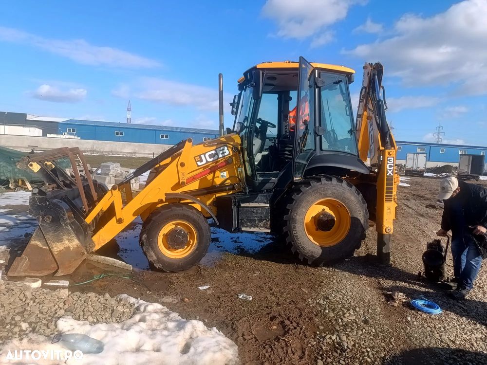 JCB 3CX 14H5WM 82.000euro+TVA - 2