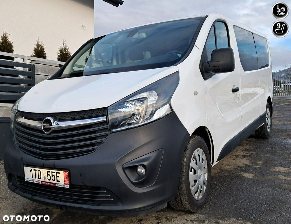 Opel Vivaro - 1