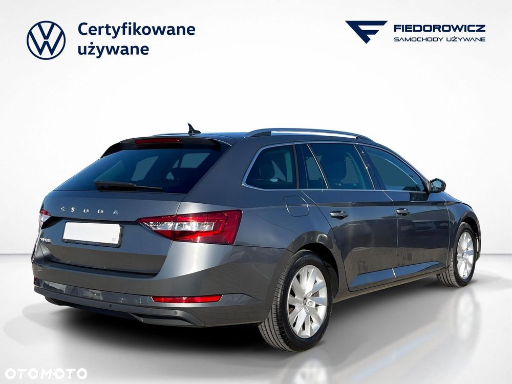 Skoda Superb 2023 photo 5