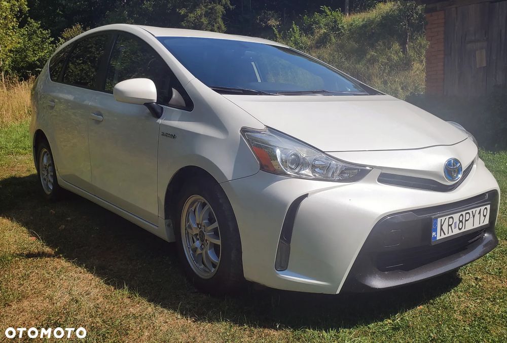 Toyota Prius 2015 photo 3